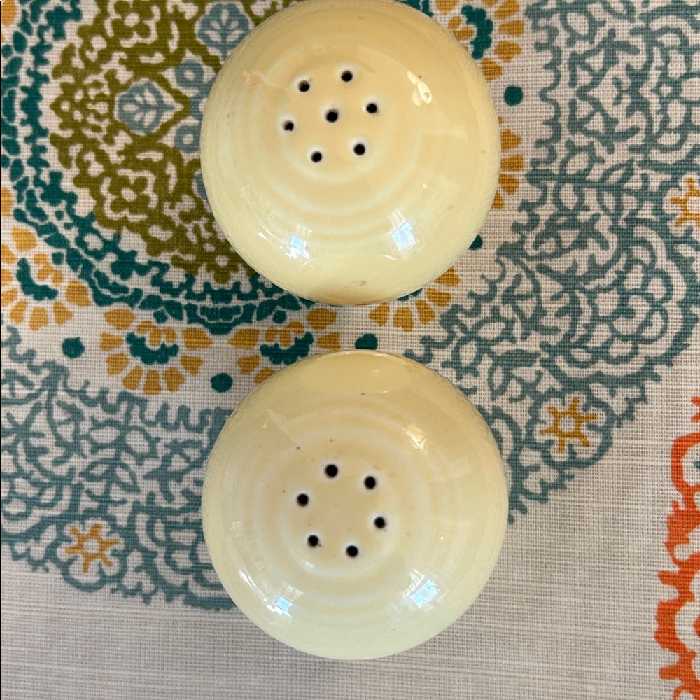 Fiestaware yellow salt & pepper shakers and 4 NWT Better Homes placemats
